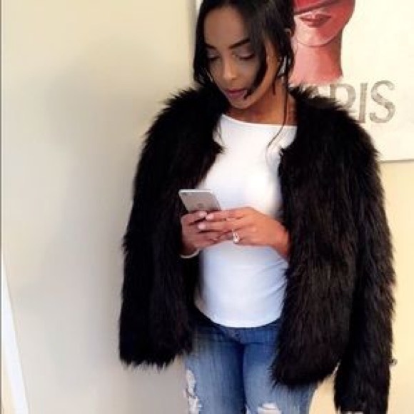 Altuzarra x Target Black Faux Fur Cropped Jacket - Picture 6 of 10